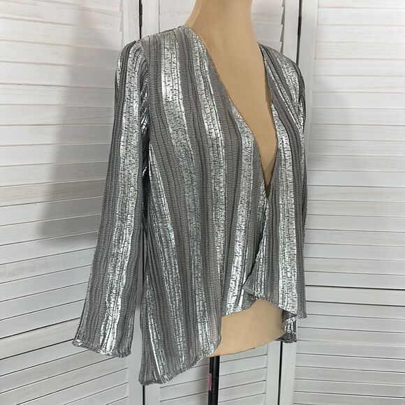 Chico's Jacket Size 1 (8) Silver Sparkle Open Front NWT - Picture 8 of 13